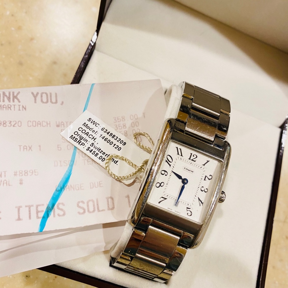 EXCELLENT CONDITION SILVER WOMEN’S COACH WATCH